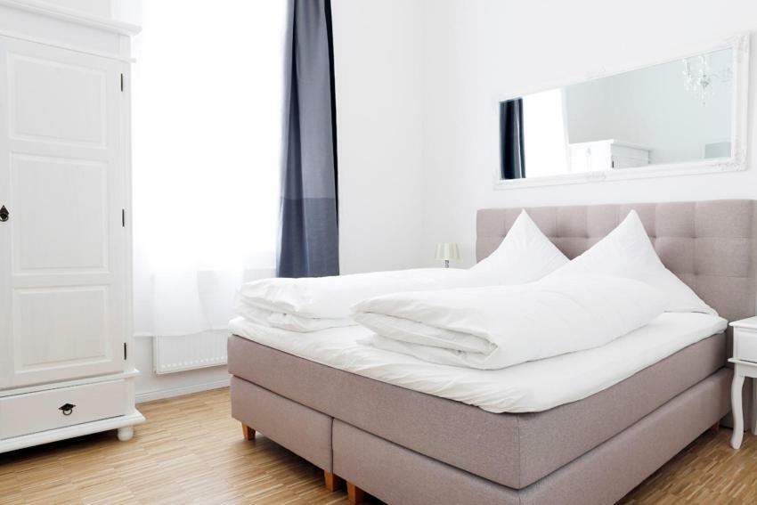 Sc 03 By Rockchair Apartments L Superhost Status L 2 Bedrooms Boxspringbeds Balcony Elevator - Cozy Family & Business Flair Welcomes You! Berlin Kültér fotó